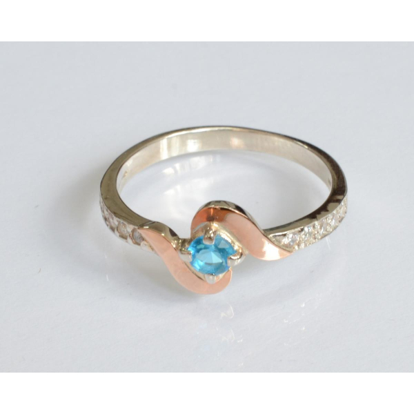 Серебряное кольцо с золотыми вставками (142к)