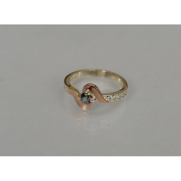 Серебряное кольцо с золотыми вставками (142к)