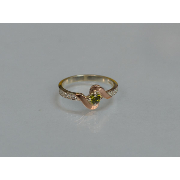 Серебряное кольцо с золотыми вставками (142к)