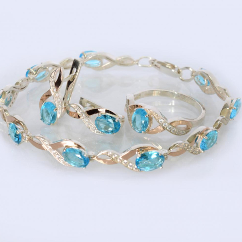 Серебряный комплект украшений( Браслет, серьги и кольцо)