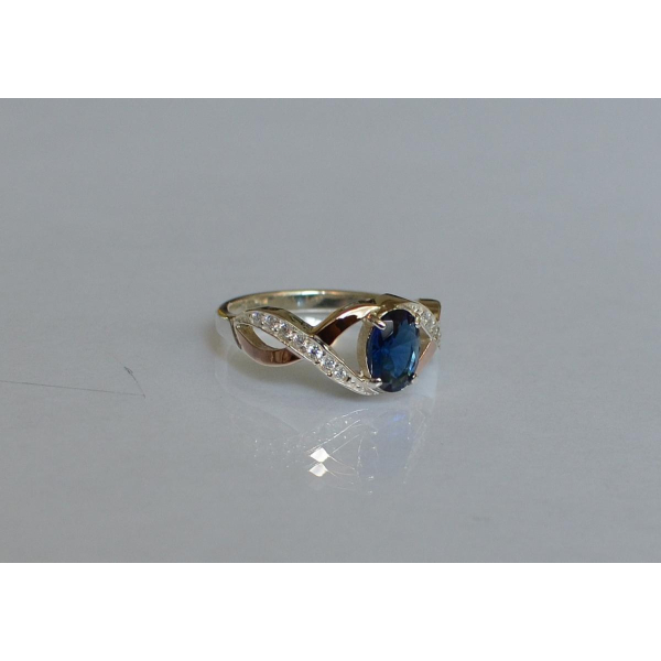 Серебряное кольцо с золотыми вставками (143к)