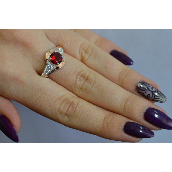 Серебряное кольцо с золотыми вставками (145к)