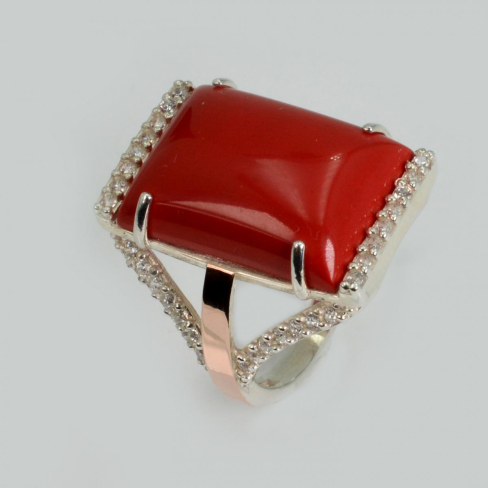 Серебряное кольцо с кабашоном