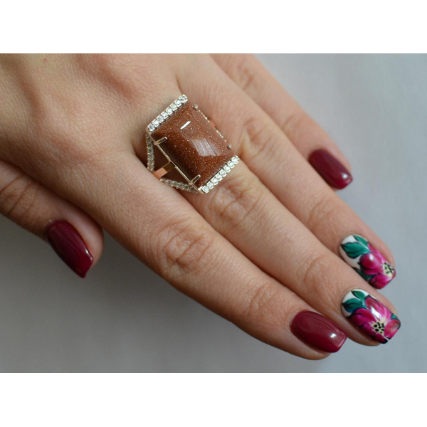 Серебряное кольцо с кабашоном (146к)