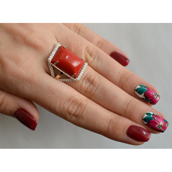 Серебряное кольцо с кабашоном (146к)