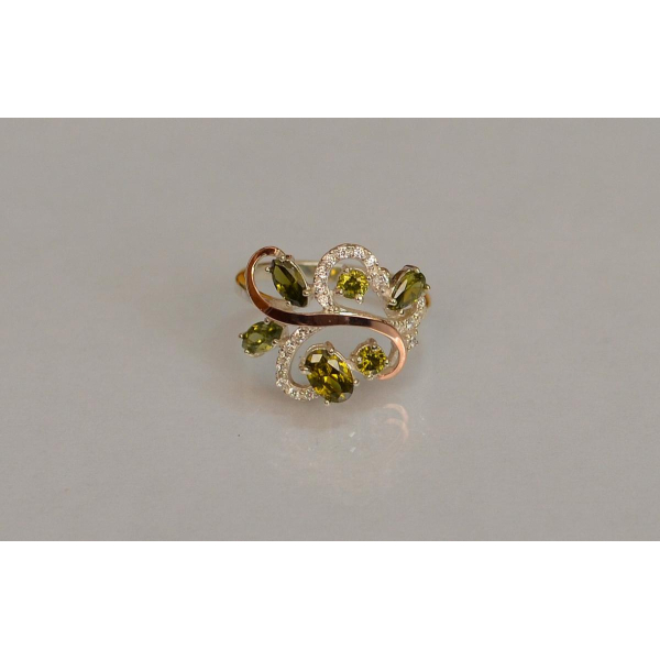 Серебряное кольцо с золотыми вставками (151к)