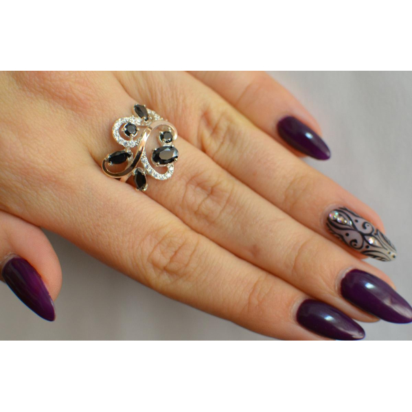 Серебряное кольцо с золотыми вставками (151к)