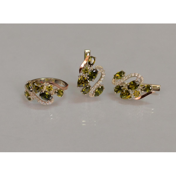 Серебряный набор с золотыми пластинами (152)