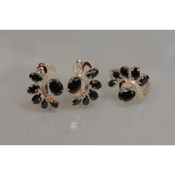 Серебряный набор с золотыми пластинами (153)