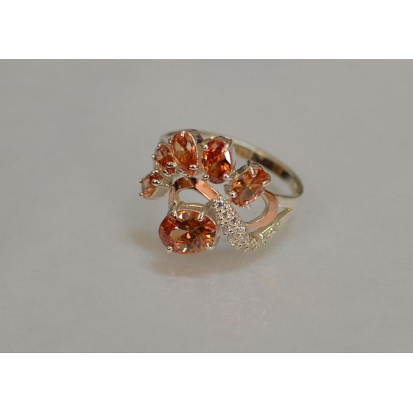 Серебряное кольцо с золотыми вставками (153к)