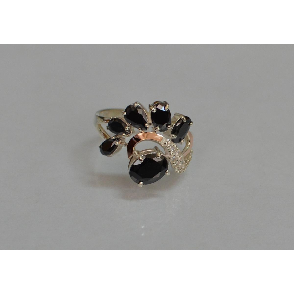 Серебряное кольцо с золотыми вставками (153к)