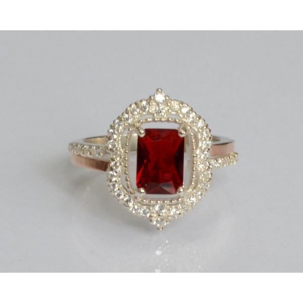 Серебряное кольцо с золотыми вставками (154к)