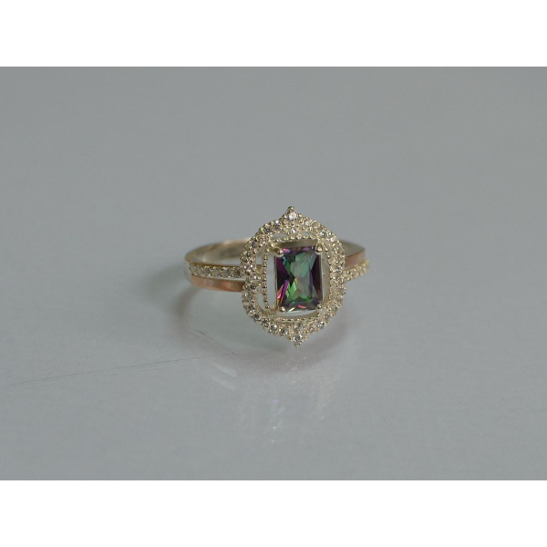 Серебряное кольцо с золотыми вставками (154к)