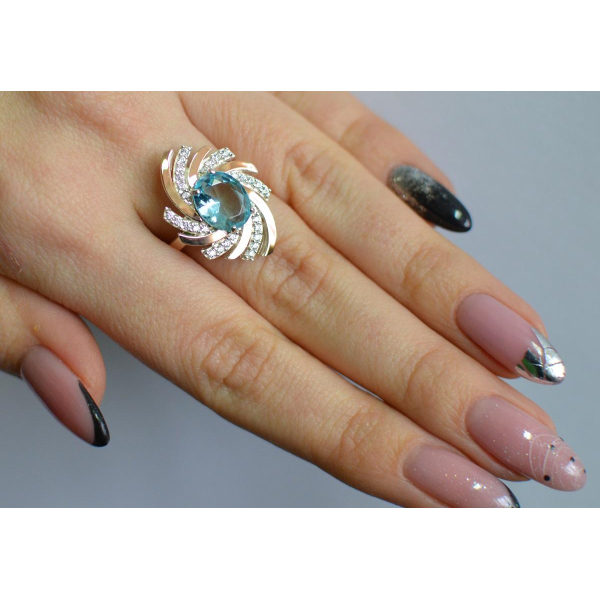 Серебряное кольцо с золотыми вставками (156к)