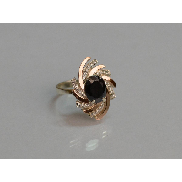 Серебряное кольцо с золотыми вставками (156к)