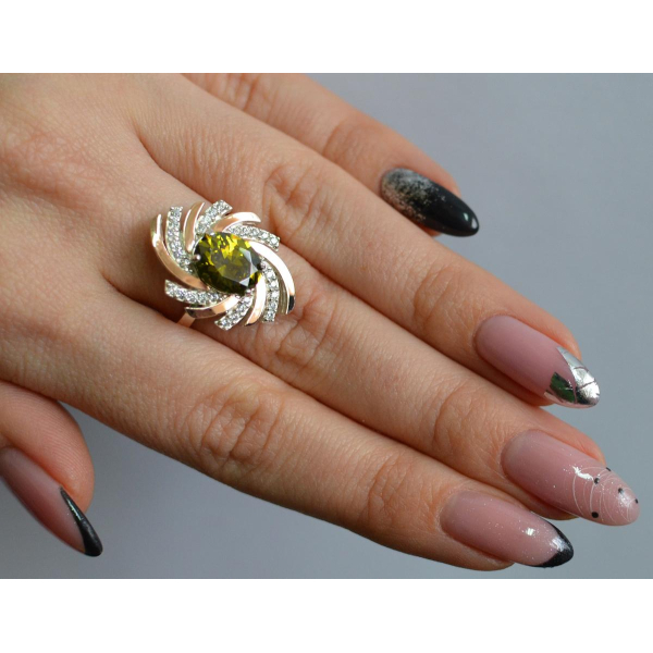 Серебряное кольцо с золотыми вставками (156к)