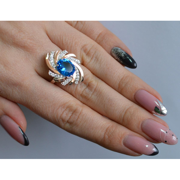 Серебряное кольцо с золотыми вставками (156к)