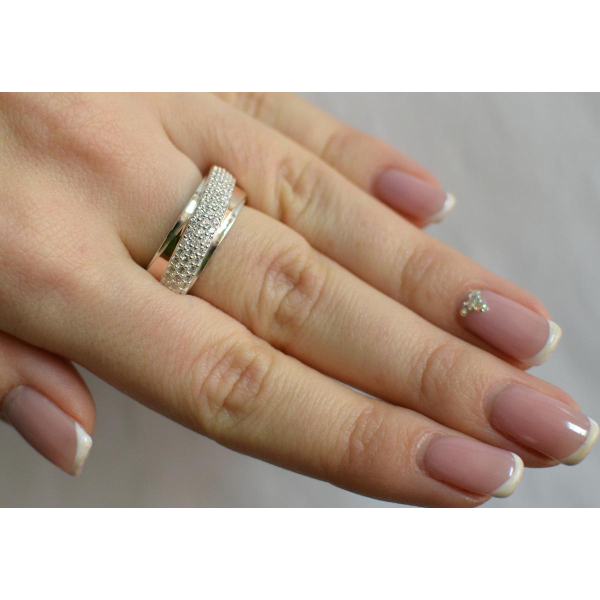 Серебряное кольцо с золотыми вставками (157к)