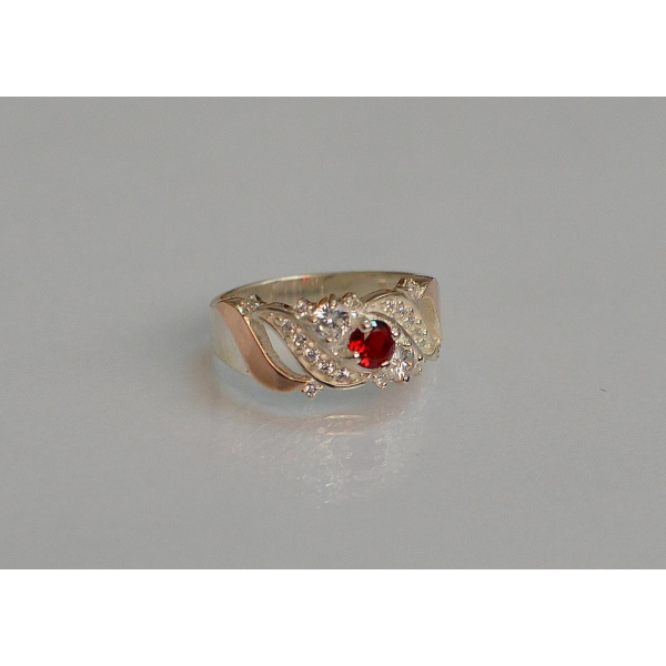 Серебряное кольцо с золотыми вставками (159к)