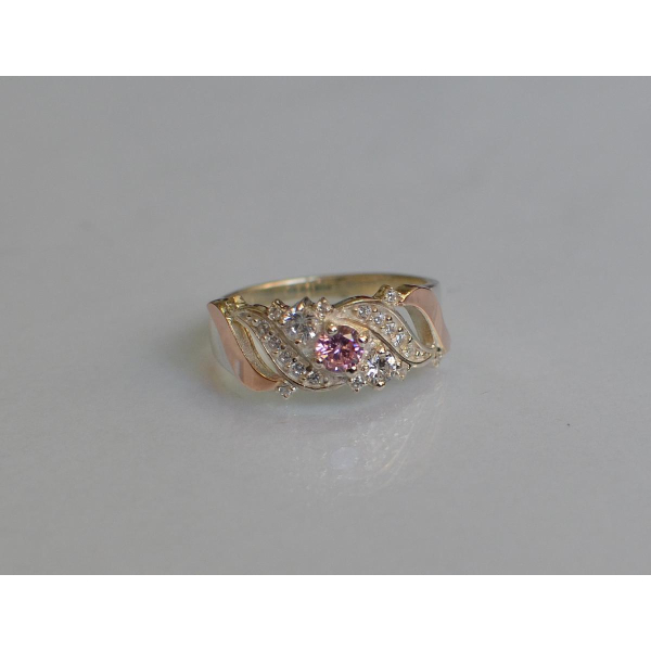 Серебряное кольцо с золотыми вставками (159к)