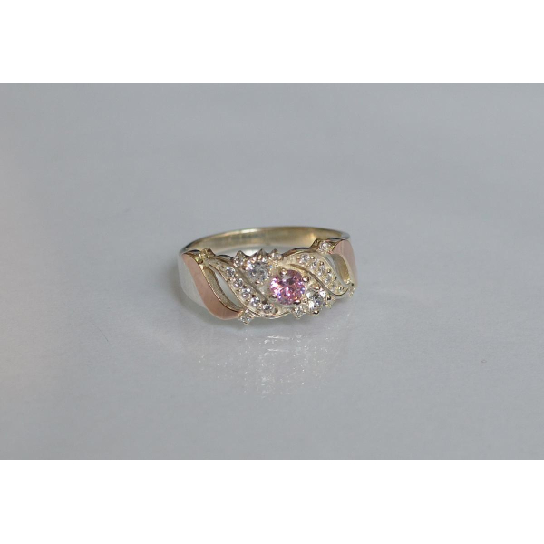 Серебряное кольцо с золотыми вставками (159к)