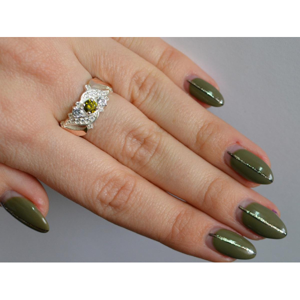 Серебряное кольцо с золотыми вставками (159к)