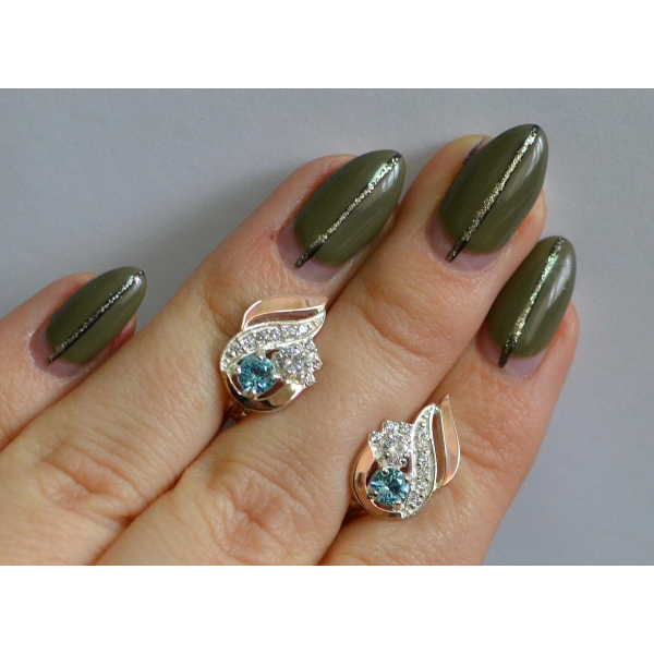 Серебряные серьги с золотыми вставками (159с)