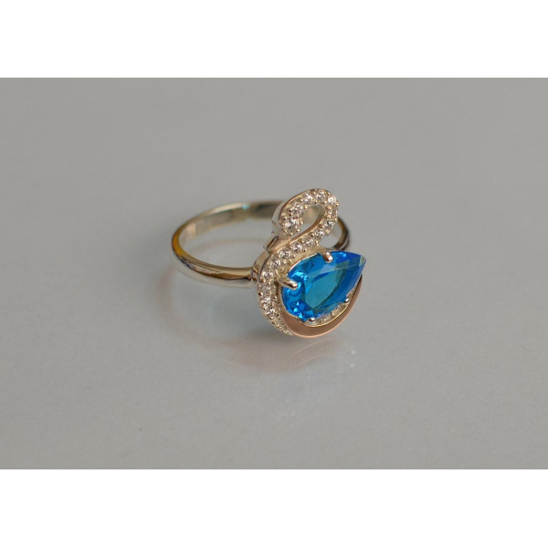 Серебряное кольцо с золотыми вставками (160к)