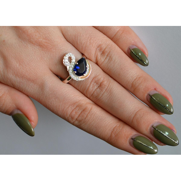 Серебряное кольцо с золотыми вставками (160к)