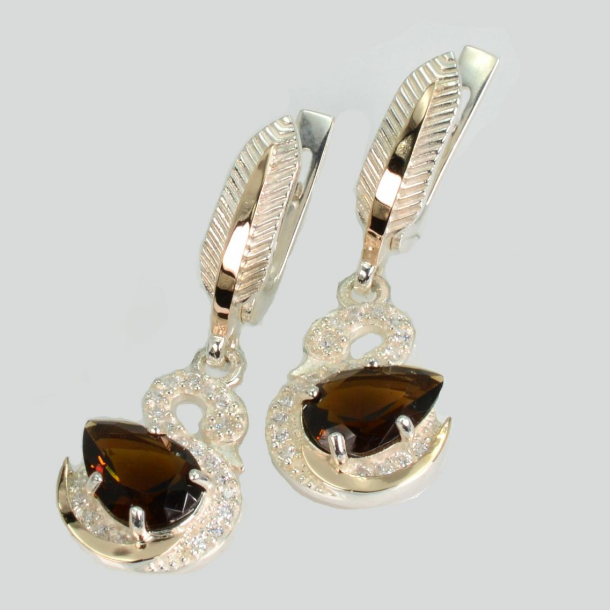 Серебряные серьги с золотыми вставками (160с)