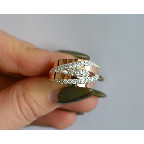 Серебряное кольцо с золотыми вставками (161к)