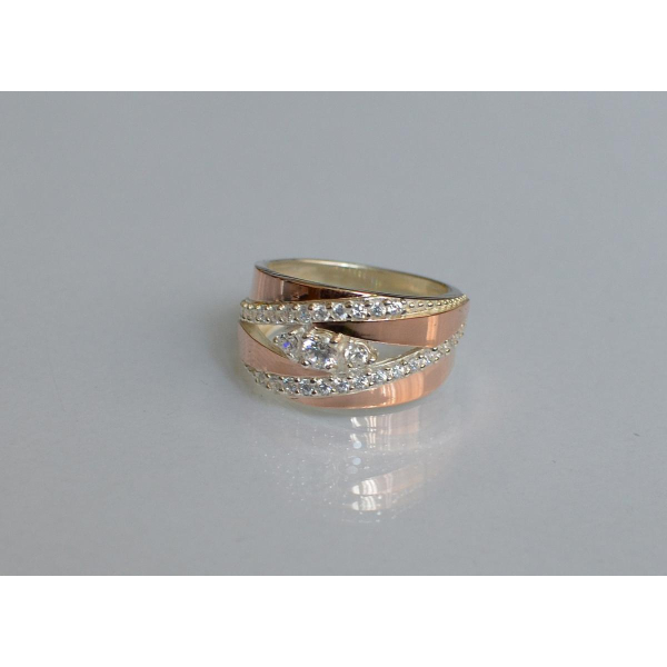 Серебряное кольцо с золотыми вставками (161к)