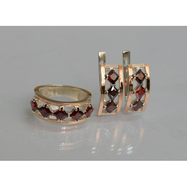 Серебряный набор с золотыми пластинами (162)