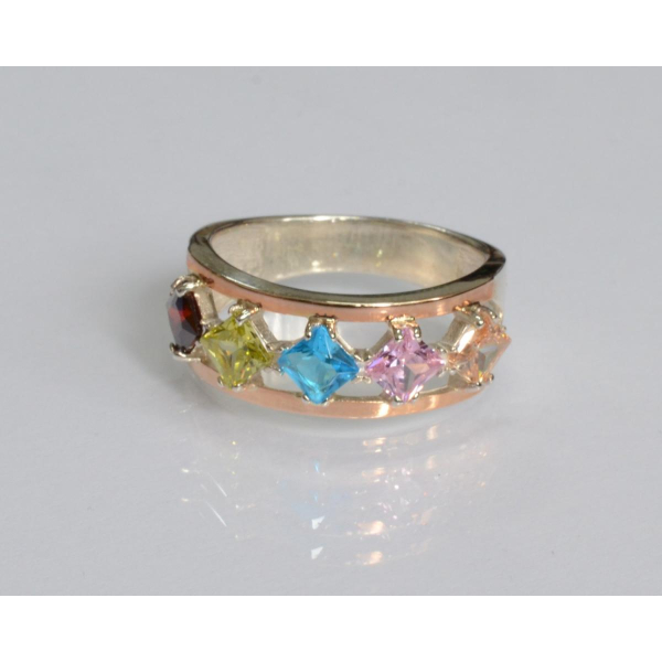 Серебряное кольцо с золотыми вставками (162к)