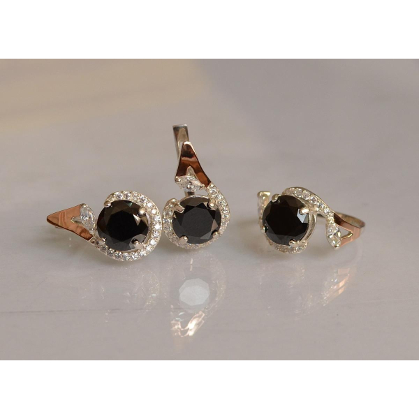 Серебряный набор с золотыми пластинами (166)