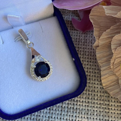 Серебряная подвеска с золотими вставками