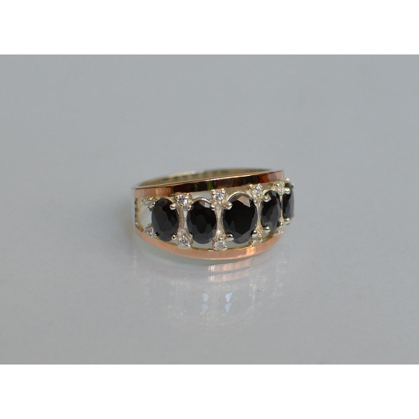 Серебряное кольцо с золотыми вставками (167к)