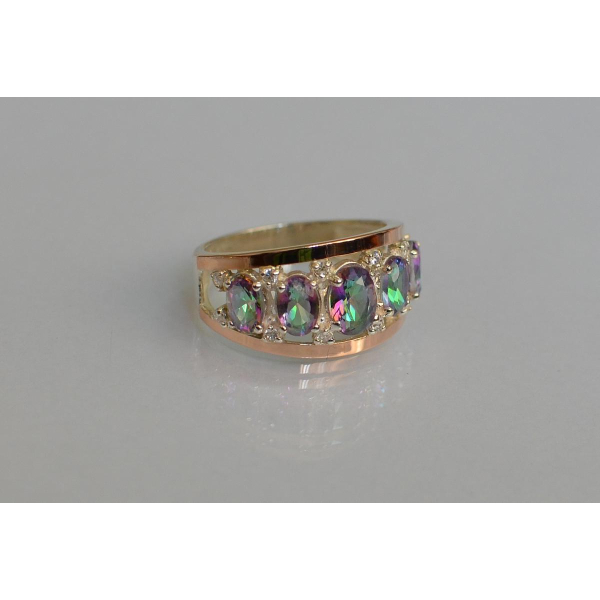 Серебряное кольцо с золотыми вставками (167к)