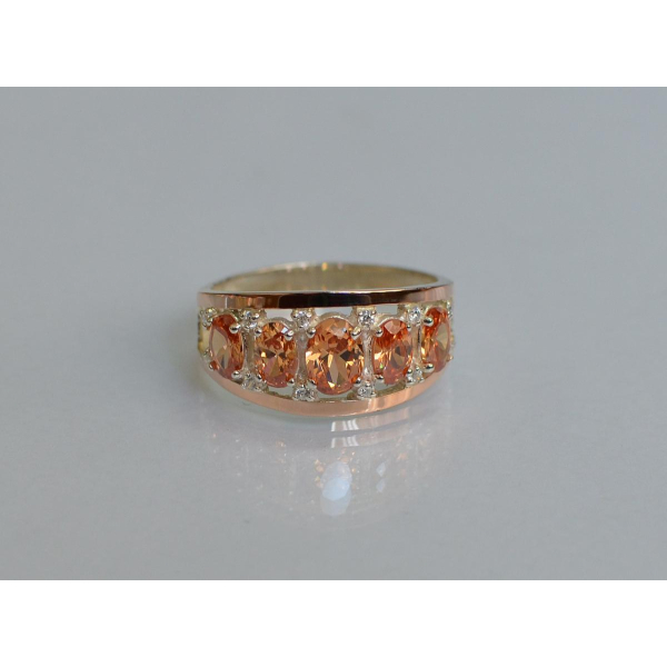 Серебряное кольцо с золотыми вставками (167к)