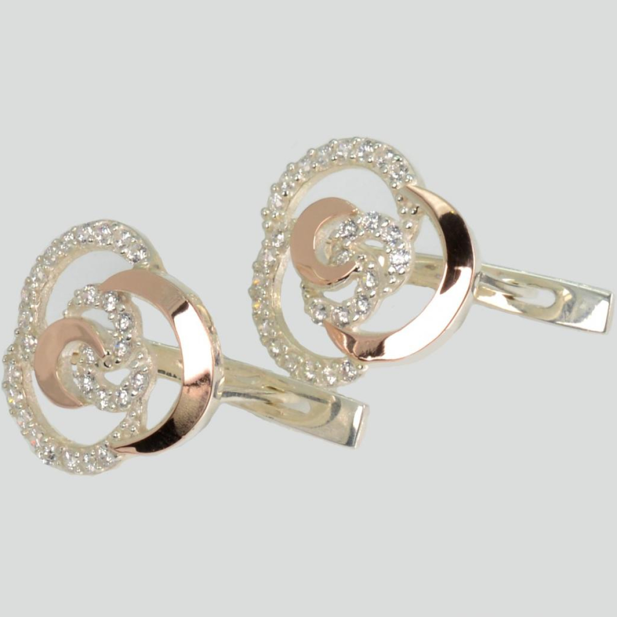 Серебряные серьги с золотыми вставками (168с)