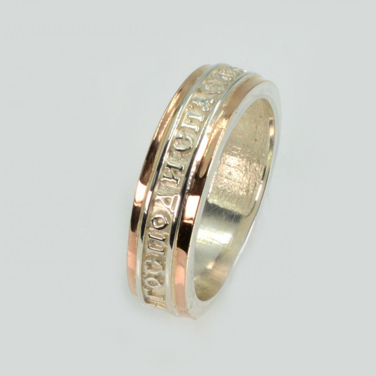 Серебряное кольцо с золотыми вставками (169к)