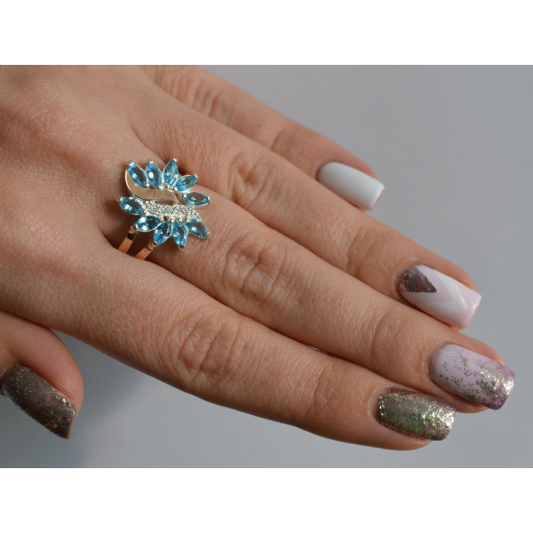 Серебряное кольцо с золотыми вставками (170к)