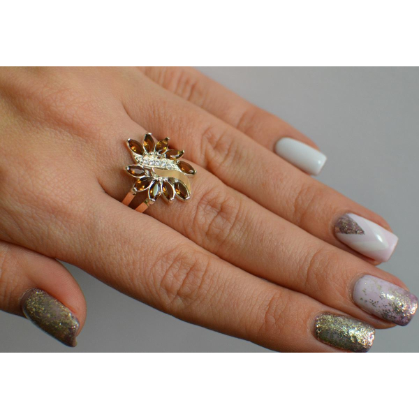 Серебряное кольцо с золотыми вставками (170к)