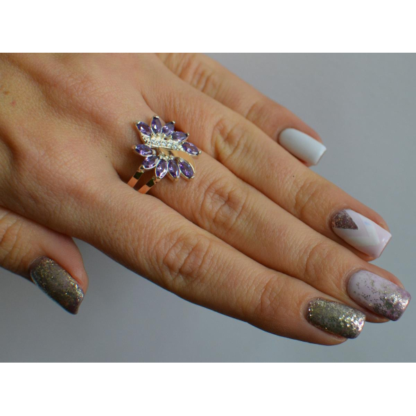 Серебряное кольцо с золотыми вставками (170к)