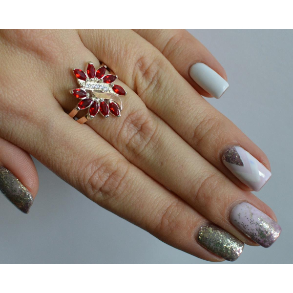 Серебряное кольцо с золотыми вставками (170к)