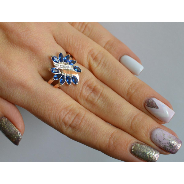 Серебряное кольцо с золотыми вставками (170к)