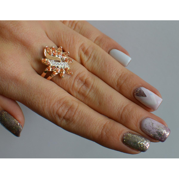 Серебряное кольцо с золотыми вставками (170к)