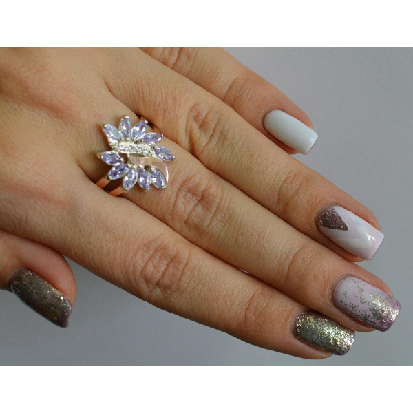 Серебряное кольцо с золотыми вставками (170к)