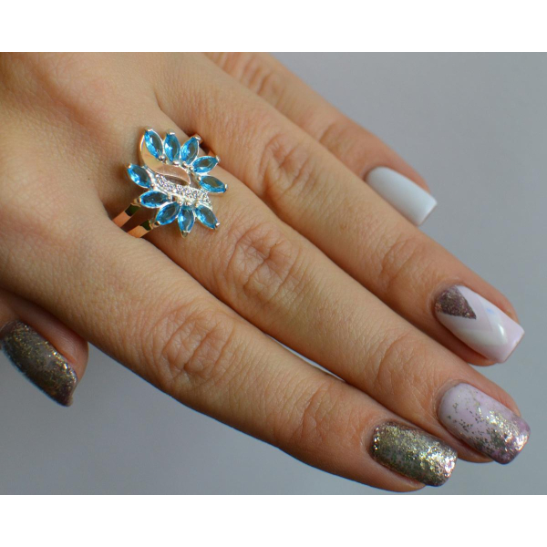 Серебряное кольцо с золотыми вставками (170к)