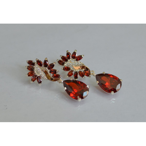 Серебряные серьги с золотыми вставками (170с)